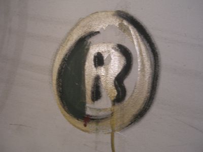 Schmierereien im Theater.JPG